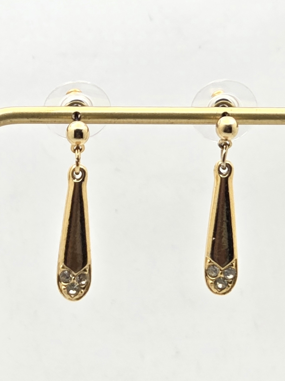 Vintage Sarah Coventry Gold Tone Tear Drop Rhinestone Dangle Pierced Earrings SC